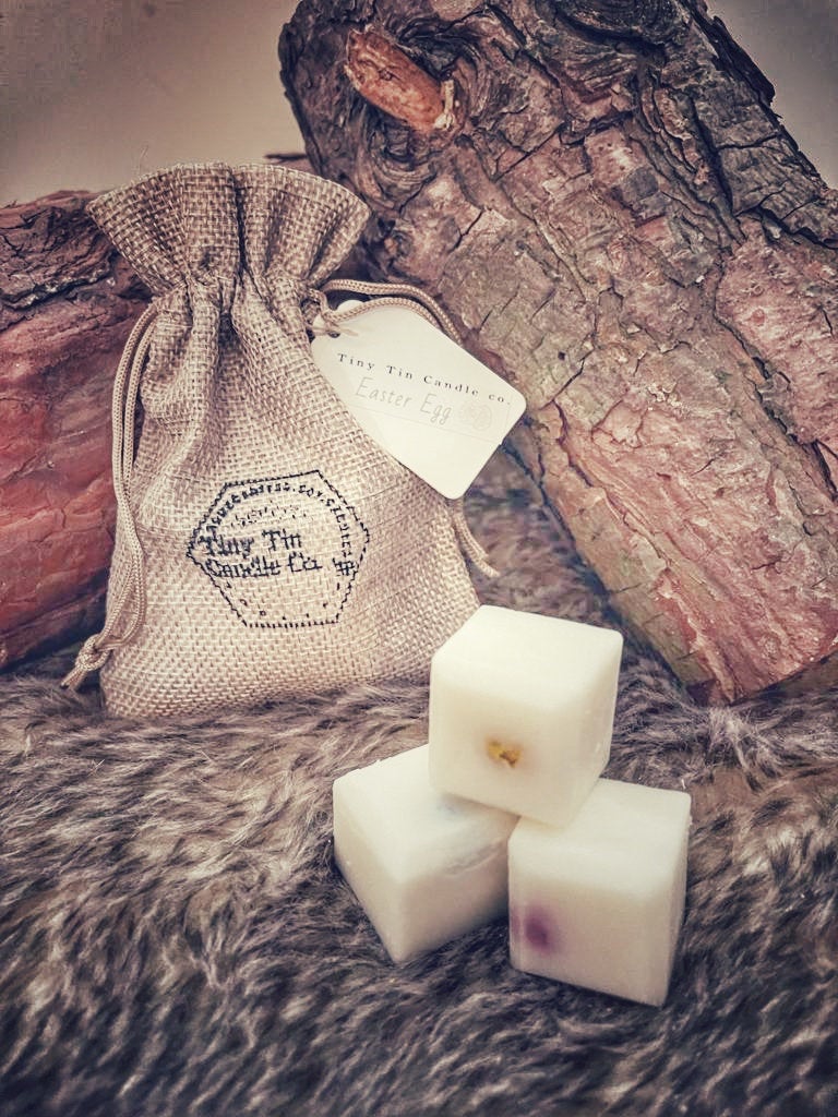 Broken Bricks Soy Wax Melts In Hessian pouch, Variety of Fragrances ! Perfect Mothers Day Gift