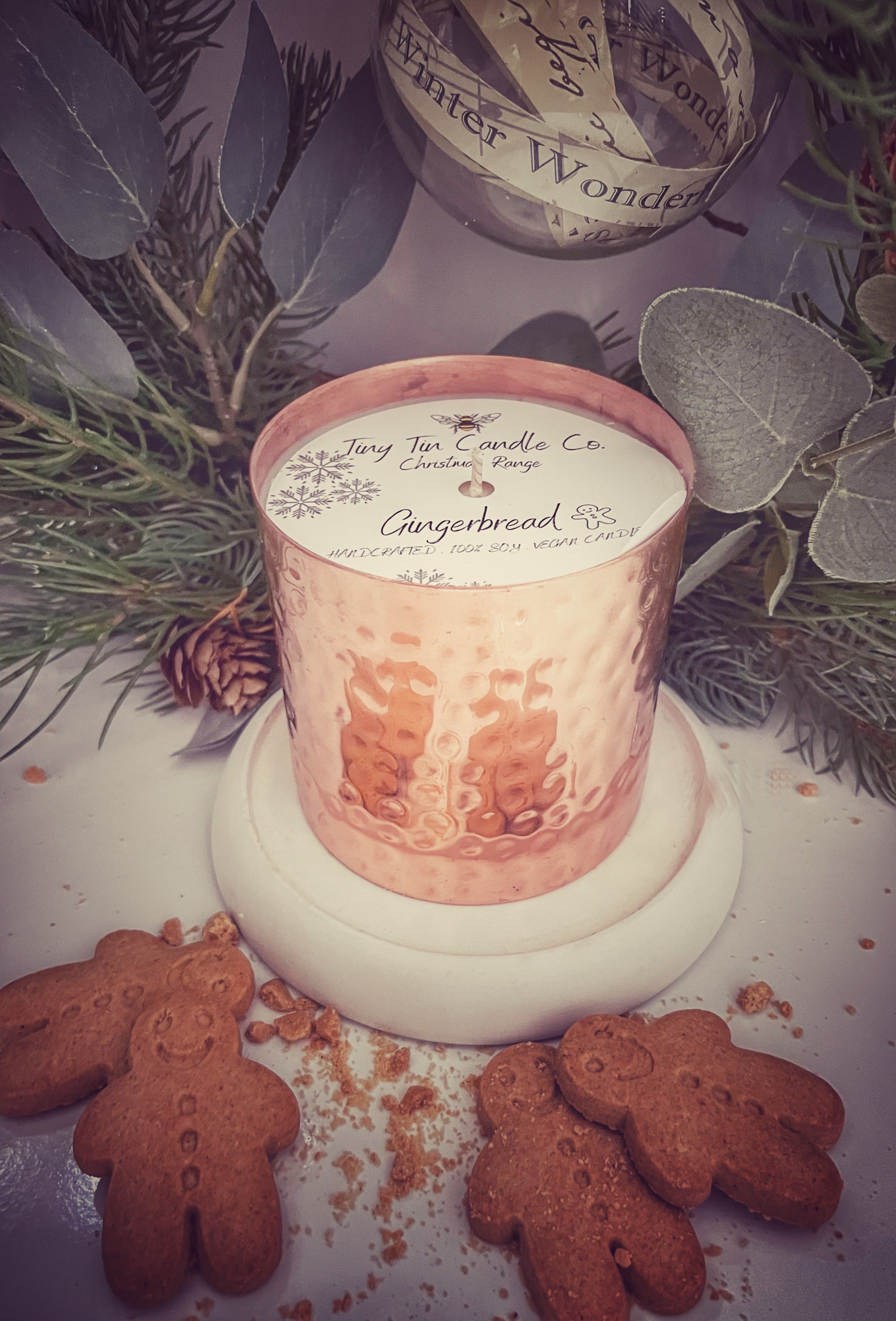 Gingerbread Large Christmas Candle In Hammered Tin 300ml Soy Wax